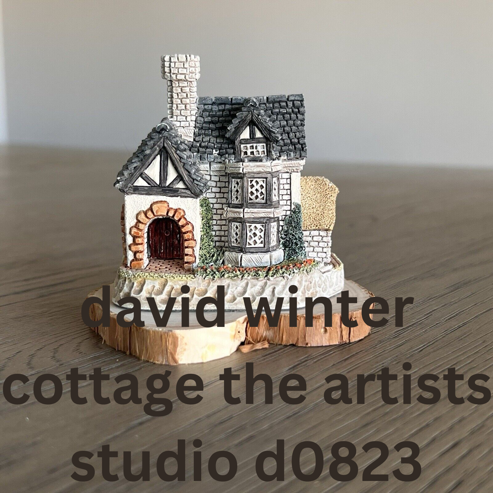 Read more about the article “Exploring David Winter Cottage – The Artist’s Studio D0823: A Collectible Masterpiece”